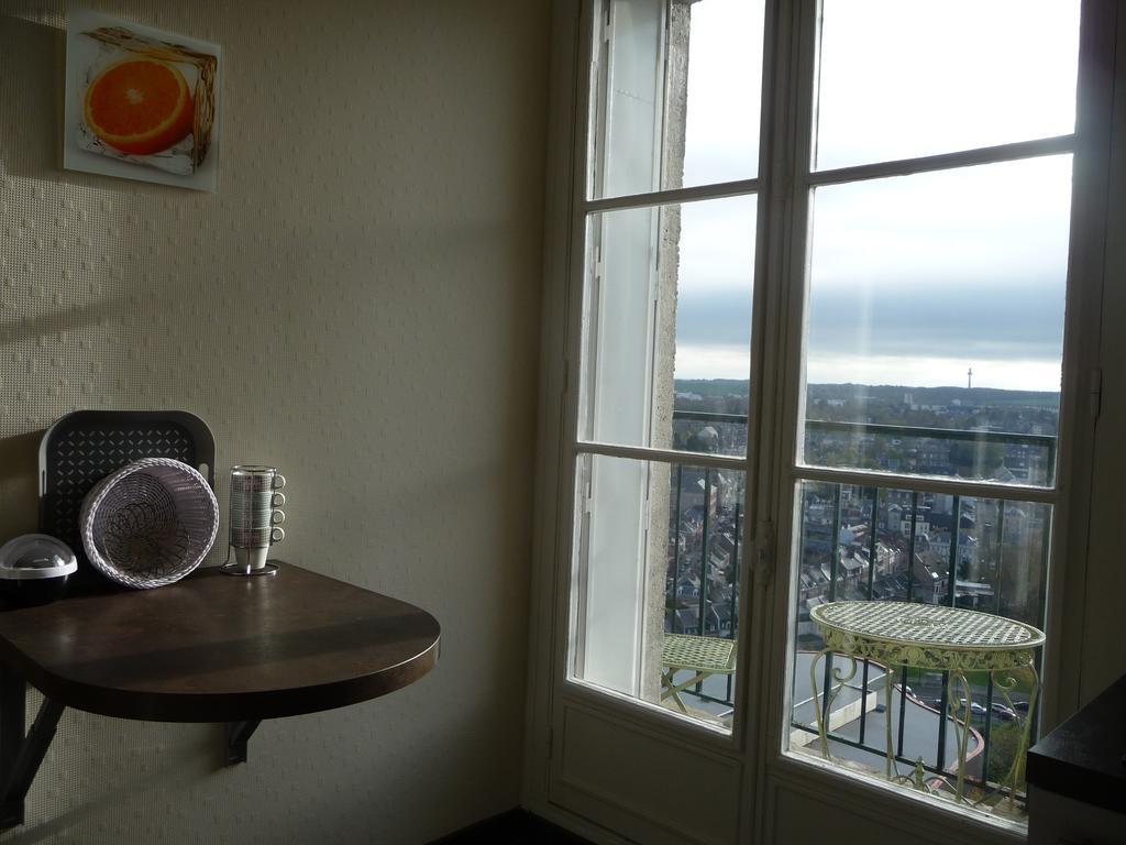Le 360 Tour Perret 19Eme Panorama 4 Etoiles Apartamento Amiens Exterior foto